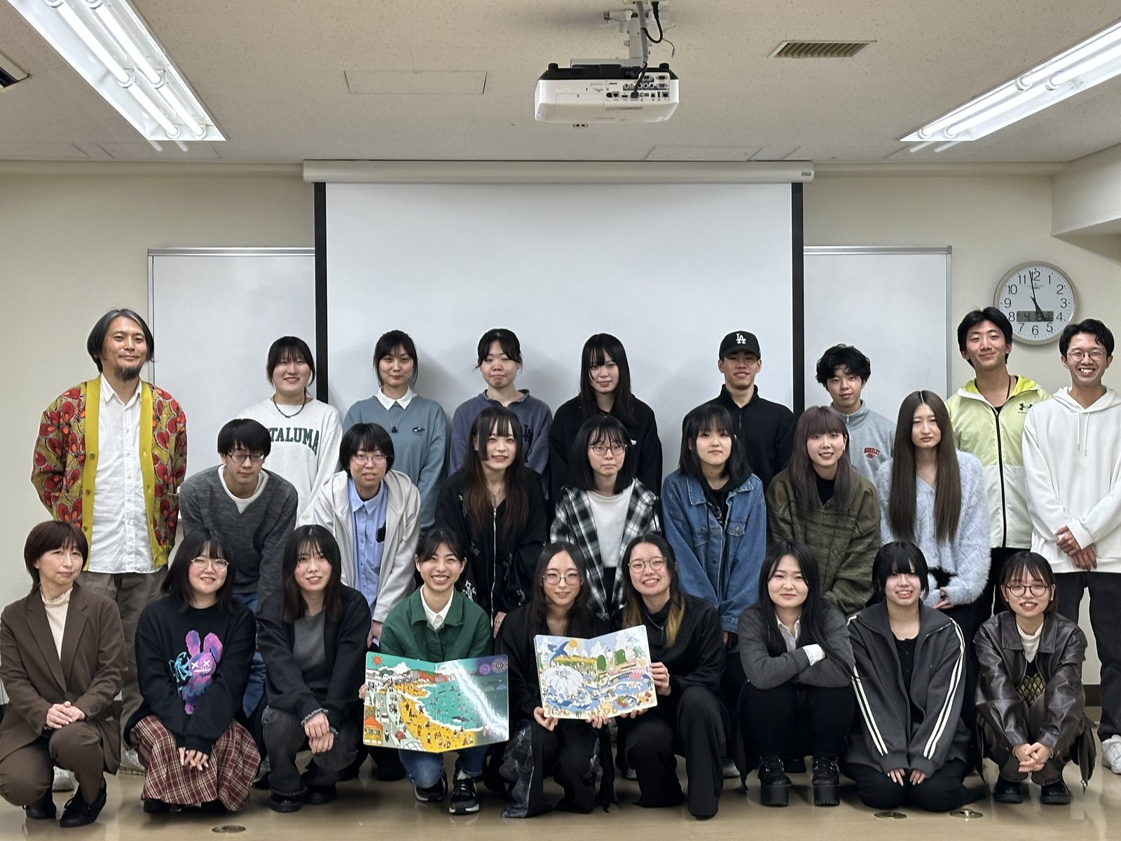 MCL絵本プロジェクトチームの集合写真